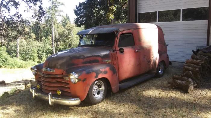 1951 Chevrolet Panel Truck (3105)
