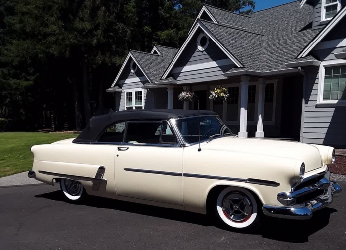 1953 Ford Sunliner Convertible