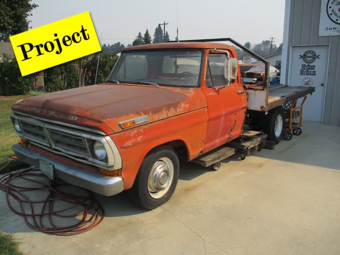 1972 Ford F250 2-Wheel Drive Flatbed