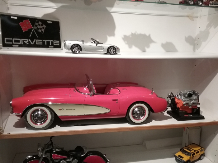 'Hiway' 61 - 1957 Die Cast Corvette
